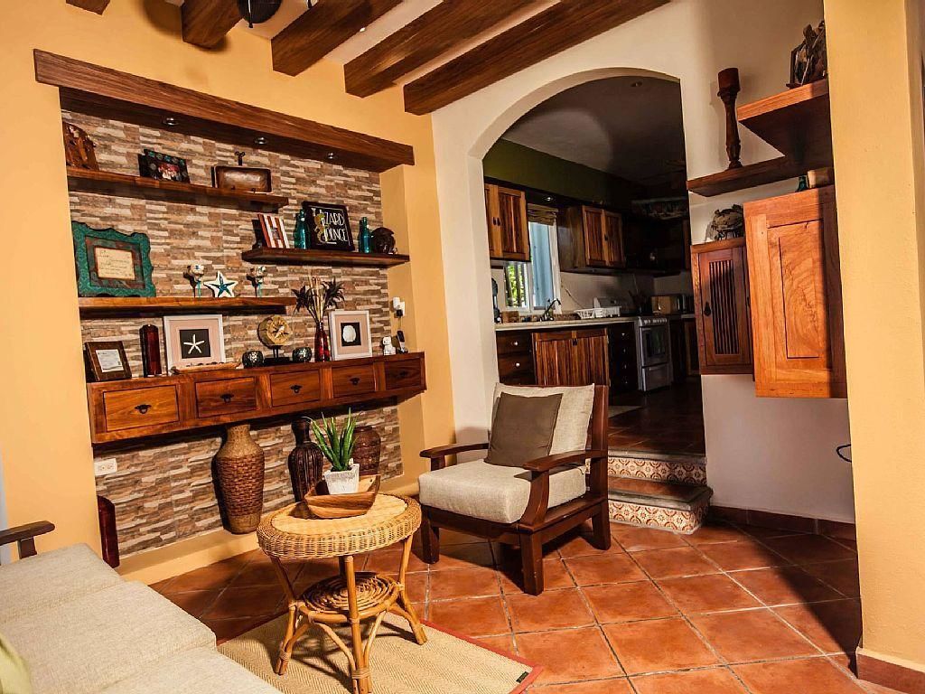 TV, Netflix, DVD player, toys