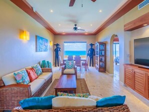 TV, đầu đĩa DVD 