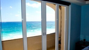 Terrace/patio - Isla 33 - Two Bedroom Villa 2303 (Isla Mujeres)