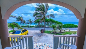 Unclassified image, 2 of 14, button - House of Mirrors (Isla Mujeres)