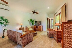 Villa | Living room | TV, DVD player