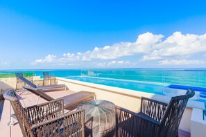 Terrace/patio - Isla 33 - 3 Bedroom PH #2404 (Isla Mujeres)