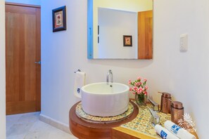 Condo | Bathroom - Deep Blue Condos - 301 (Isla Mujeres)