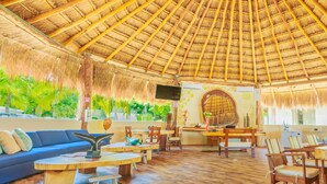 Unclassified image, 4 of 23, button - Paradise Suites Imox Jr (Isla Mujeres)