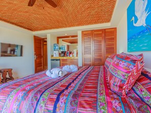 Condo | Private kitchen | Fridge, microwave