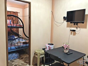 Wifi gratis y ropa de cama 