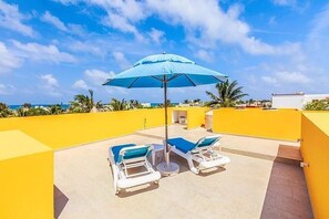 Villa | Balcón