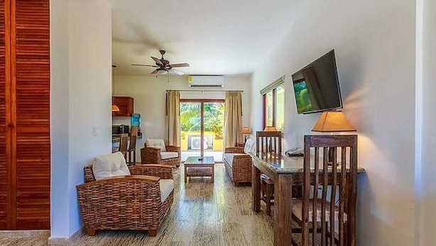 Living room - Isla Retreats - Villa 6 (Isla Mujeres)