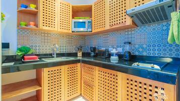Condo | Private kitchen