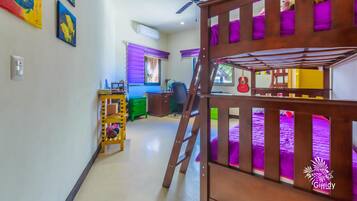 Children’s theme room