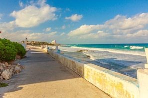 View from property - Studio Papaya (Isla Mujeres)