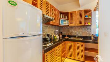 Condo | Private kitchen