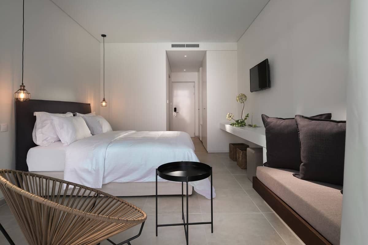 In-room safe, desk, blackout drapes, soundproofing