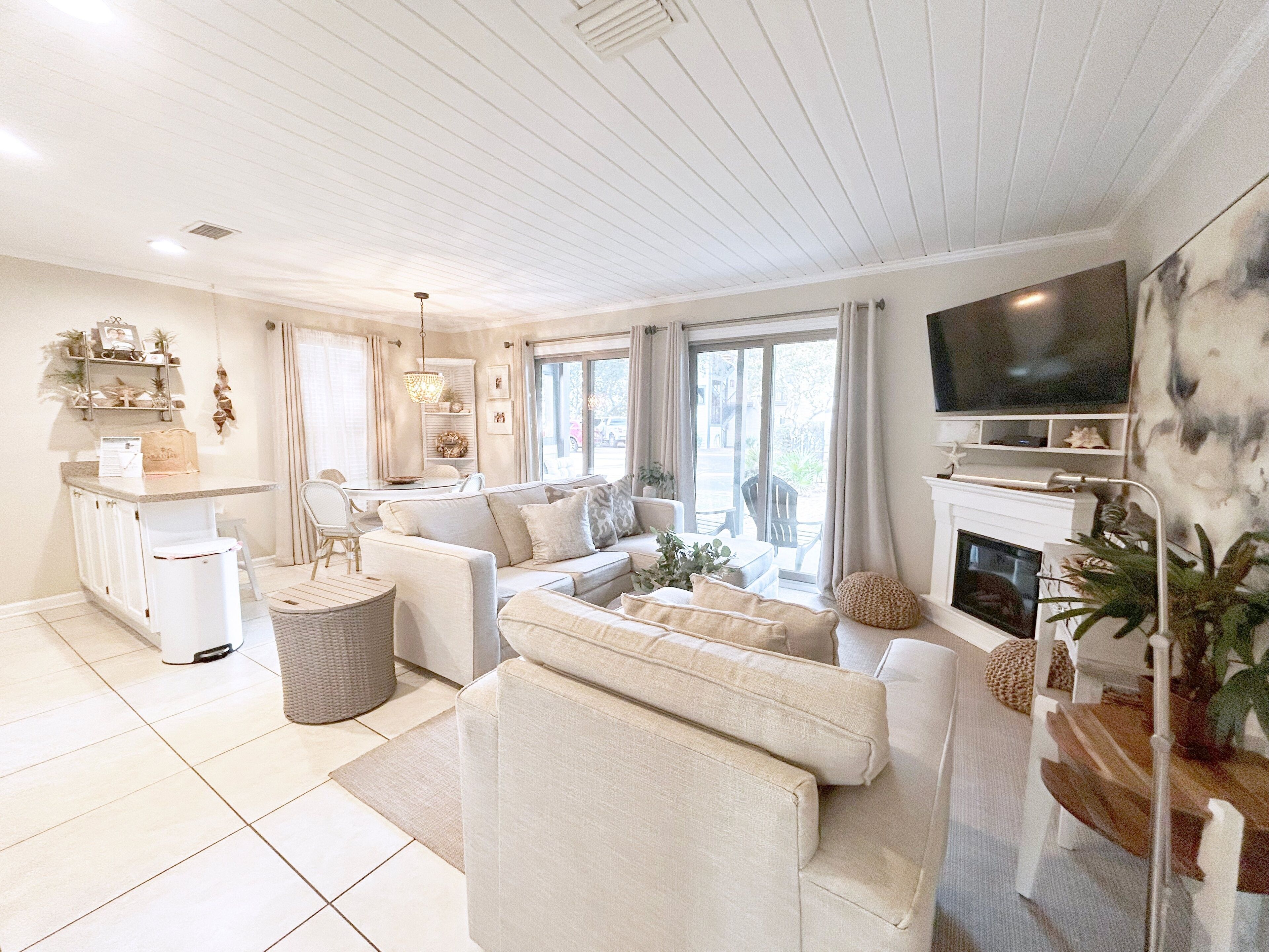 Condo, 1 quarto | Área de estar | Smart TV