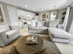 Interior - Inlet Dunes 201 1 Bedroom Condo by RedAwning (Panama City Beach)