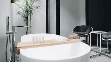 Bañera profunda