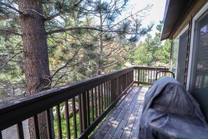 Condo, 2 Bedrooms | Property grounds