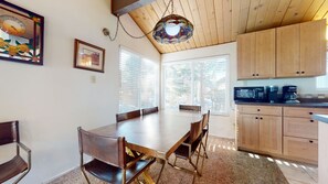Condo, 2 habitaciones | Restaurantes