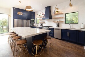 House, Multiple Bedrooms | Private kitchen | Fridge, microwave, oven, stovetop - The White House On The Horseshoe 8 Bedroom Home by RedAwning (Canyon Lake)