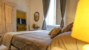 Zimmersafe, individuell eingerichtet, Schreibtisch, kostenloses WLAN