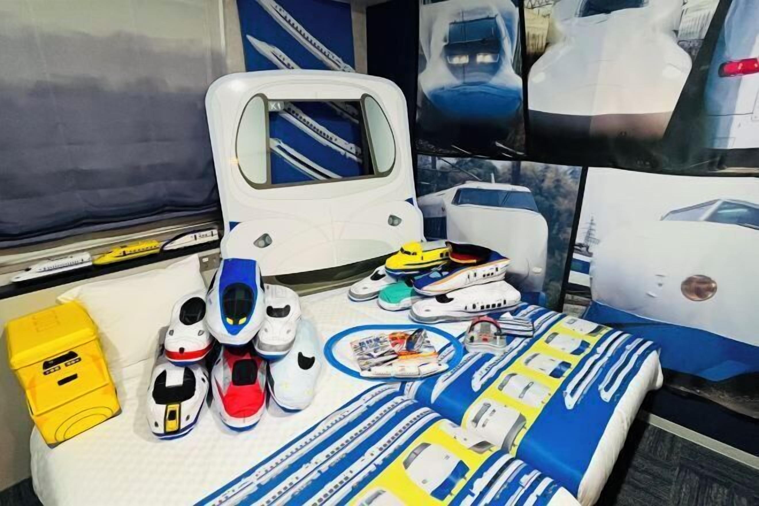 セーフティボックス (室内)、遮光カーテン、WiFi (無料)、ベッドシーツ