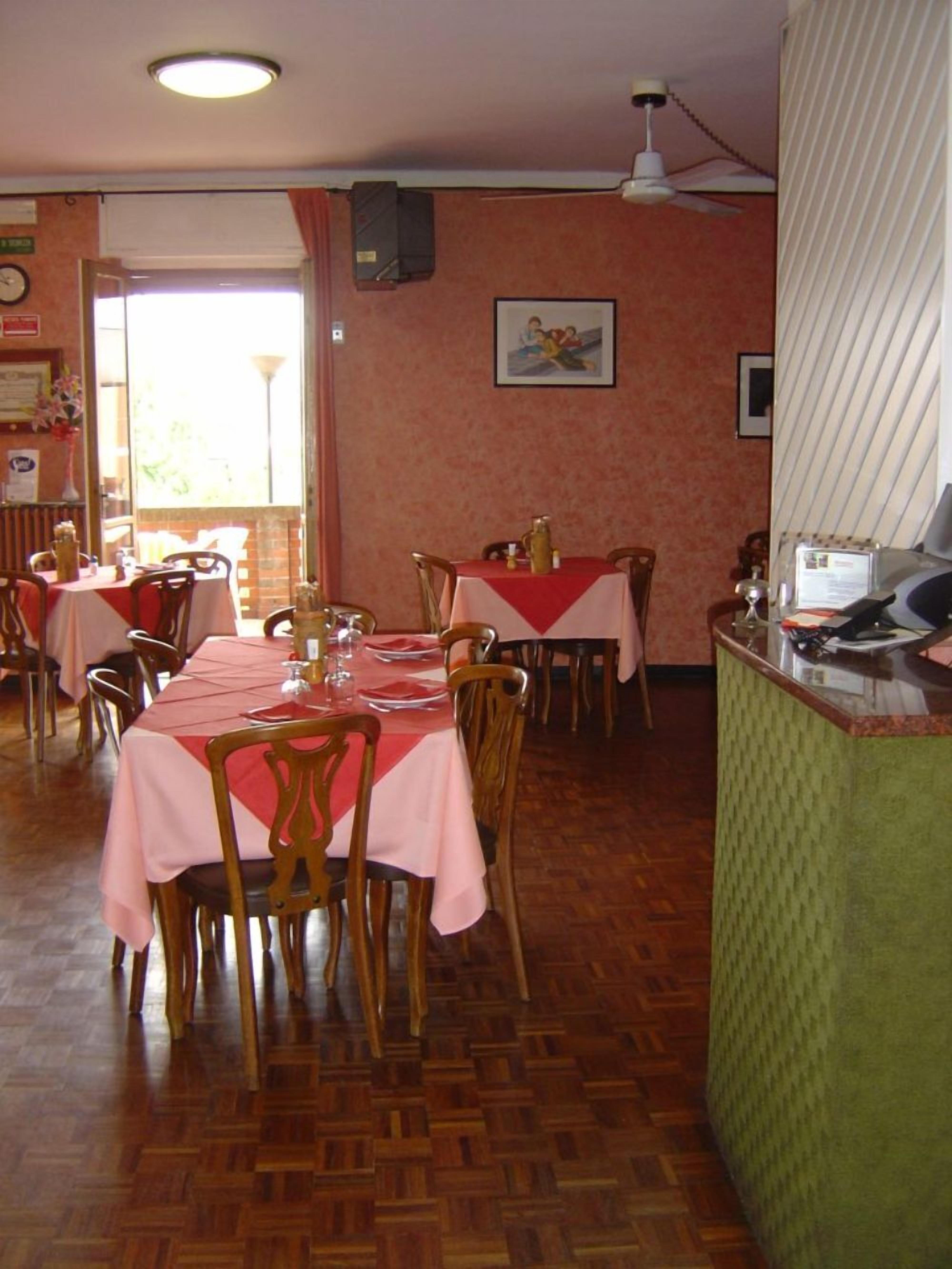 restaurant