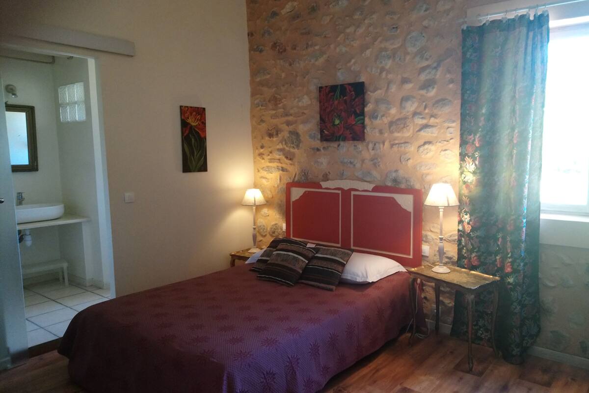 Double Room (Vigne) | Desk, iron/ironing board, free cribs/infant beds, free WiFi