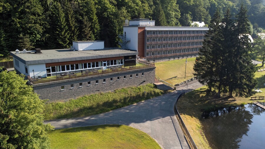 Sunday Schwarzbachtal Hideaway Resort