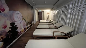 1 treatment room