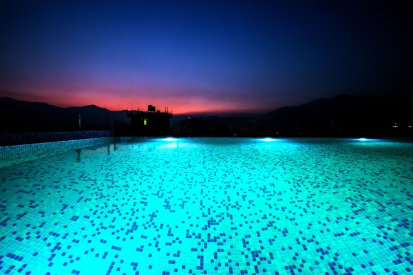 Una piscina techada