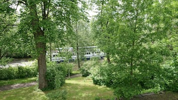 Double Room, 1 Queen Bed, Non Smoking | Lake view