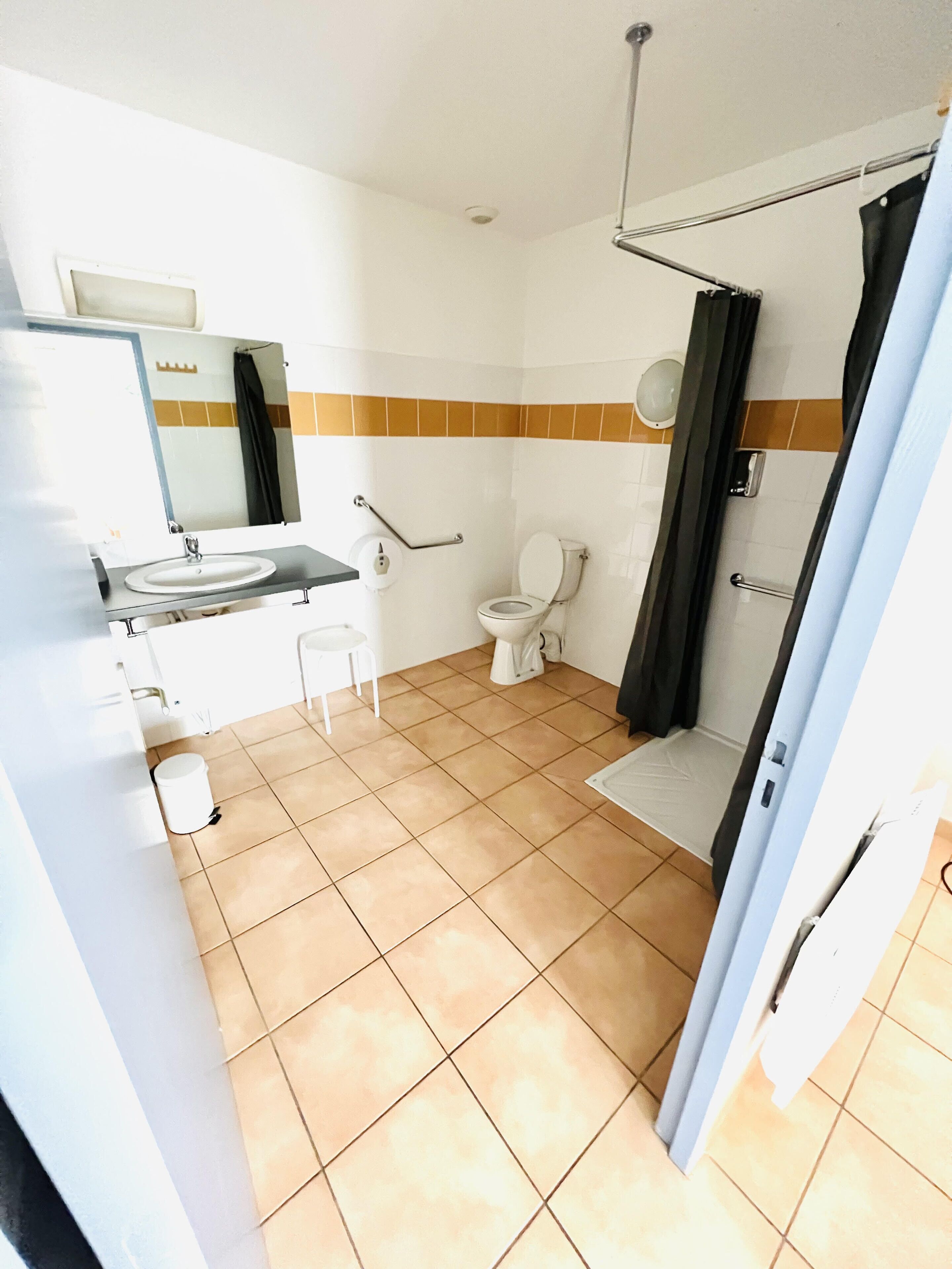 family room | bathroom | free toiletries, hair dryer, towels