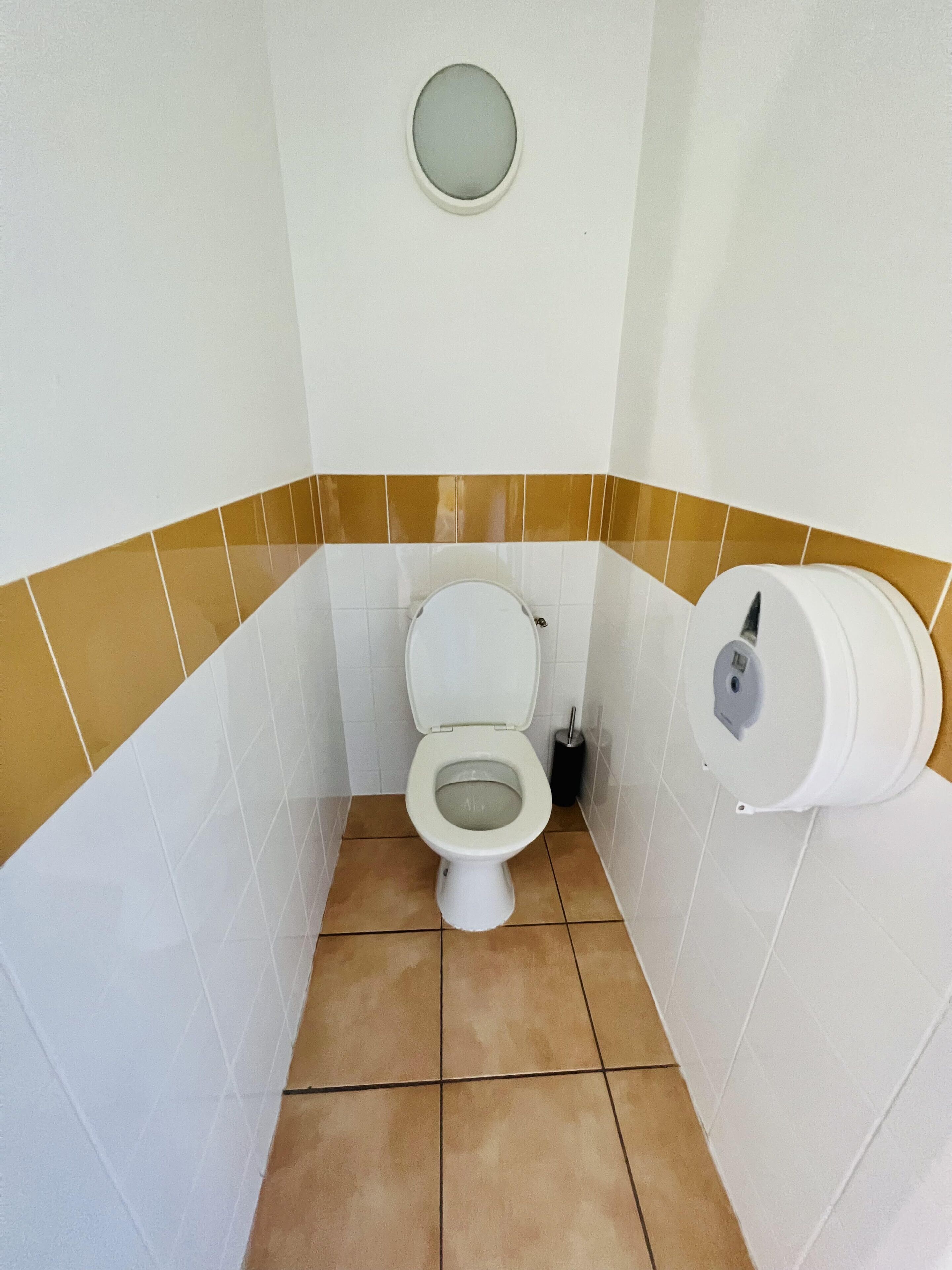 superior double room | bathroom | free toiletries, hair dryer, towels