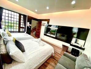 Frigobar, escrivaninha, quartos à prova de som, Wi-Fi de cortesia