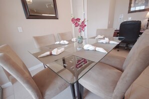 Family Condo, Kitchen, Garden Area | Family dining