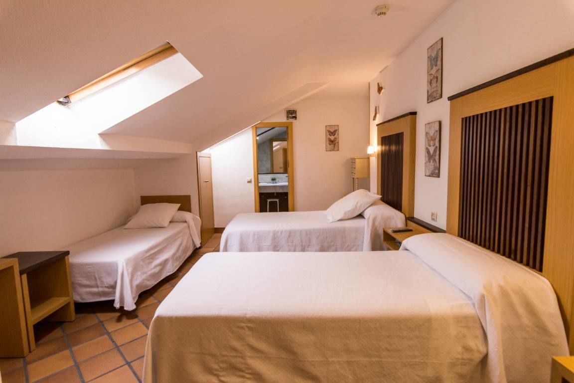 Photo - Antika Snoga