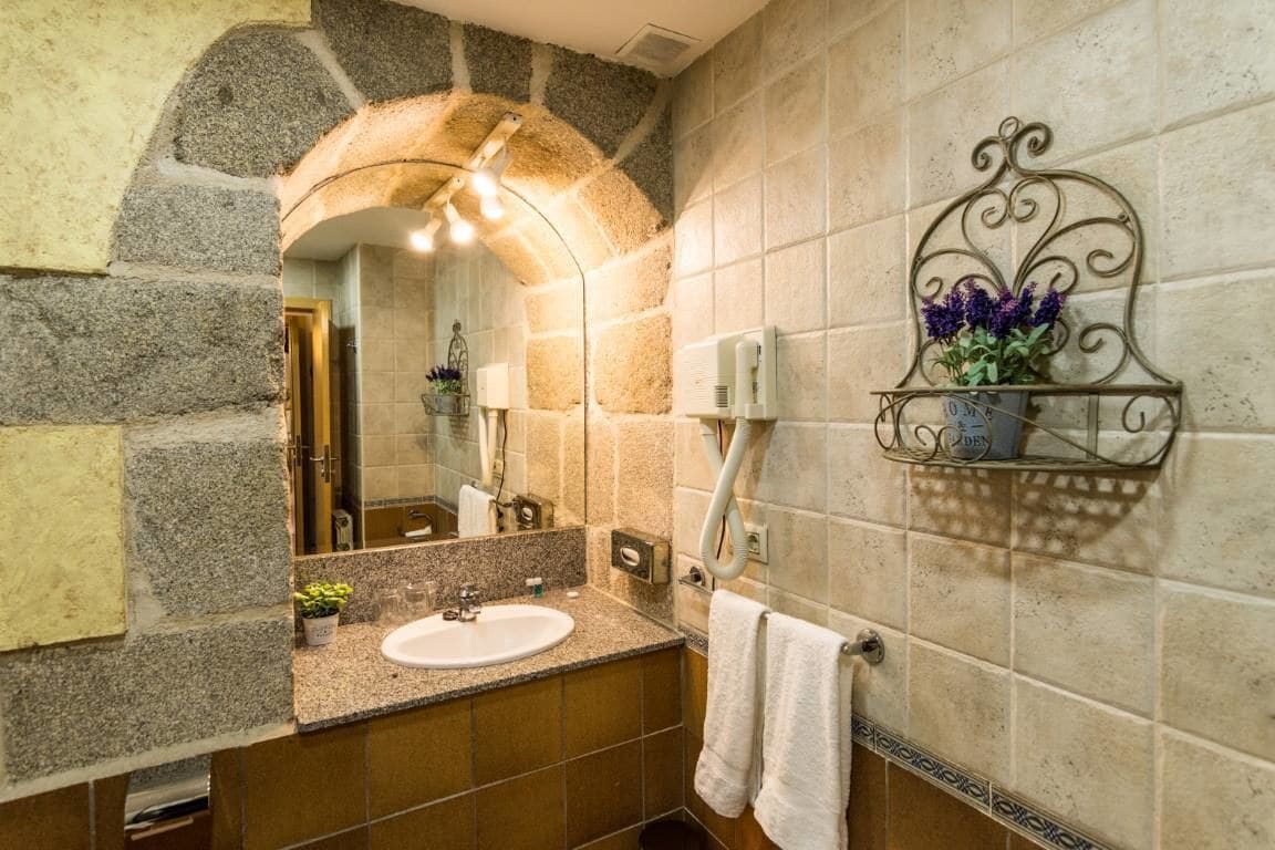 Photo - Antika Snoga