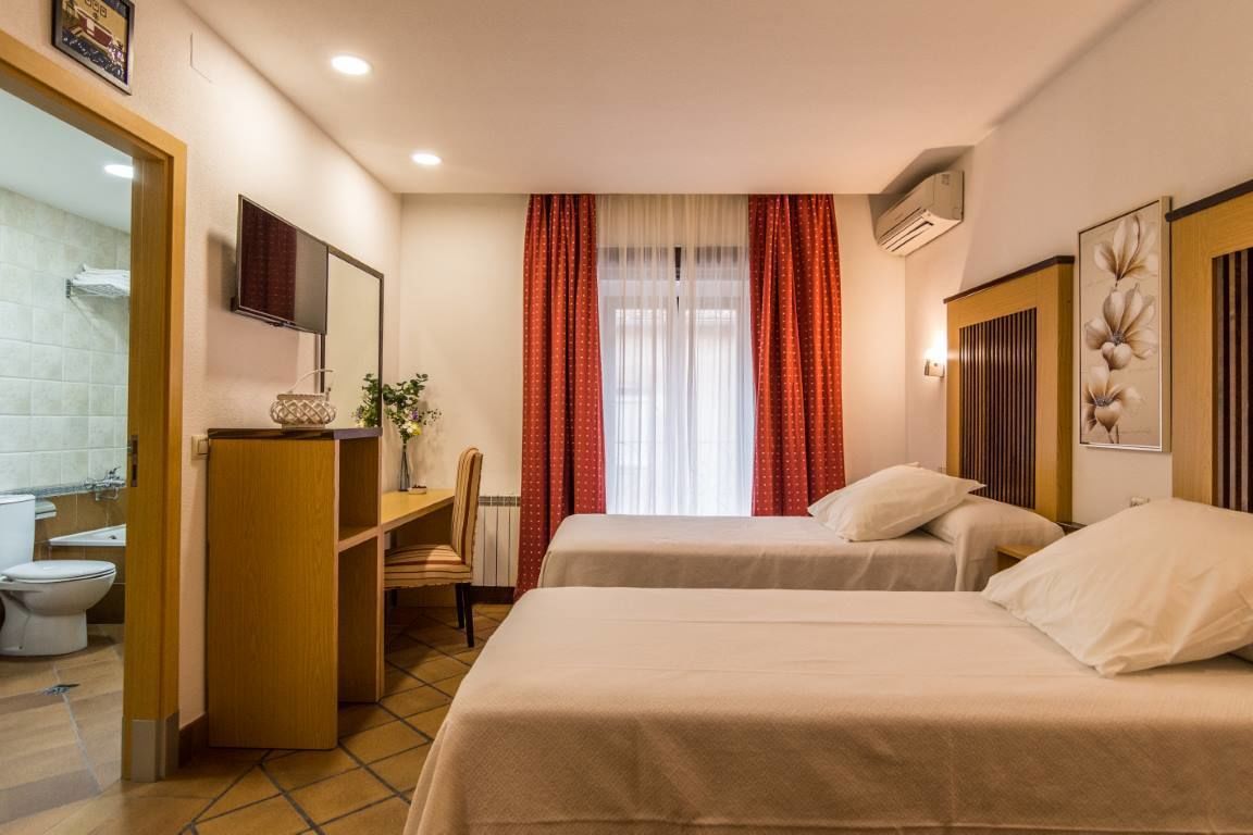 Photo - Antika Snoga