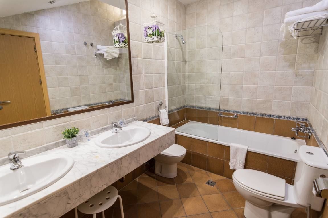 Photo - Antika Snoga