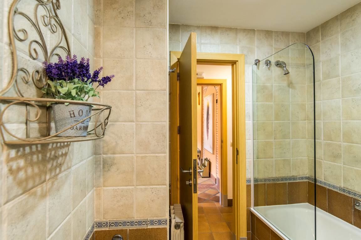 Photo - Antika Snoga