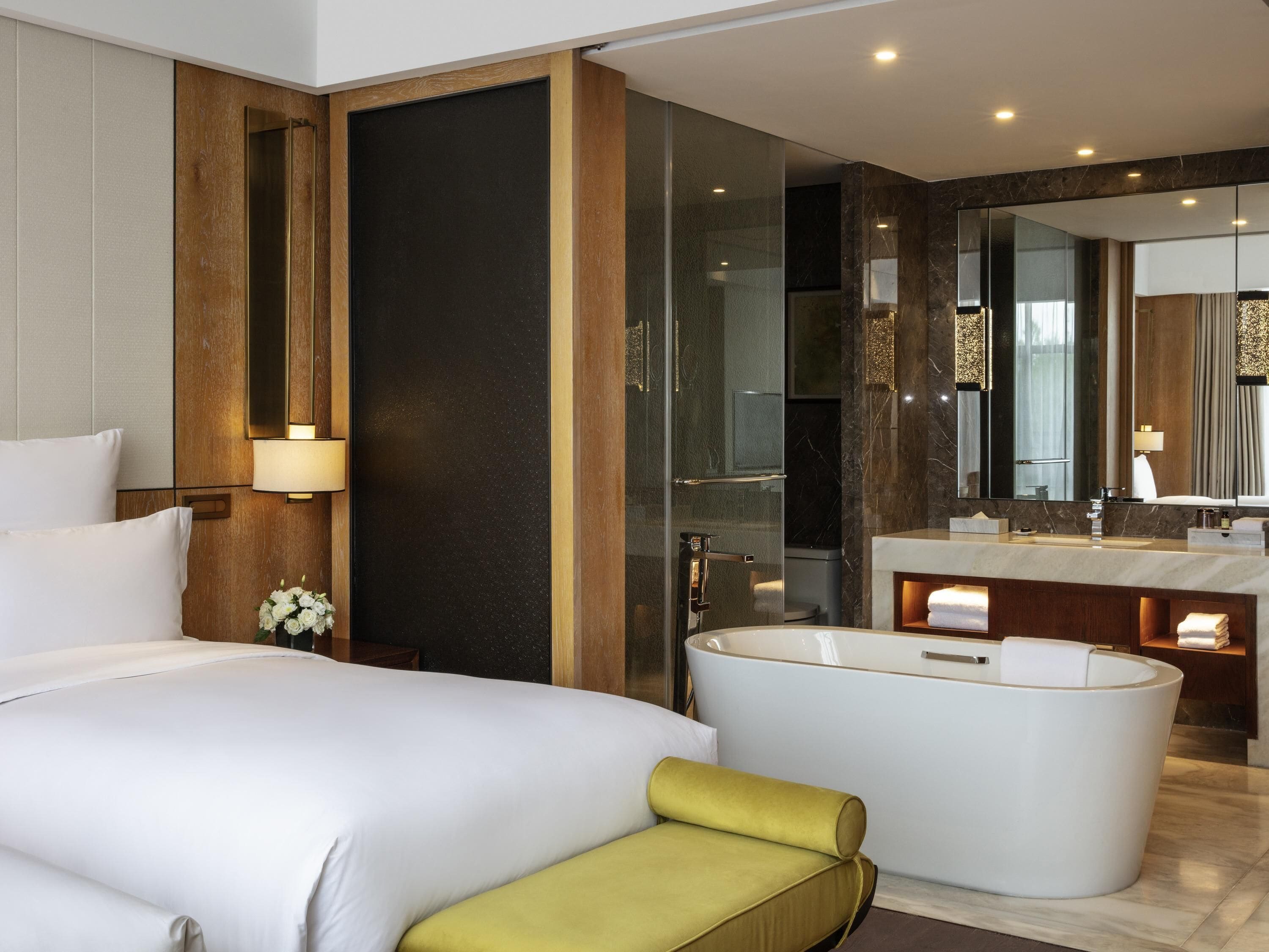 Superior Room, 2 Katil Bujang (Single), Balcony | Peralatan tempat tidur premium, gebar bulu kapas, tilam berlapik 