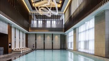 Piscine couverte