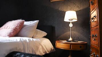 Apartment, Multiple Beds, Non Smoking | Iron/ironing board, free WiFi, bed sheets