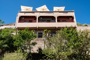 Fachada del alojamiento