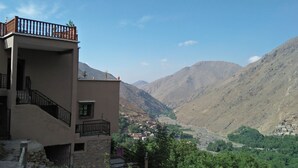 Unclassified image, 2 of 66, button - Riad Atlas Panorama (Asni)