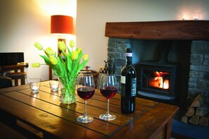 Lounge - Leny Estate (Callander)