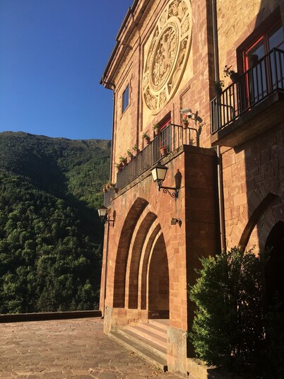 Hostal Monasterio de Valvanera