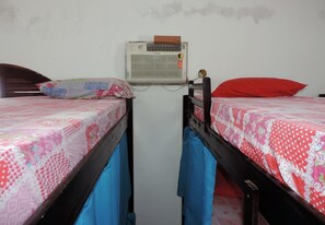 Free WiFi, bed sheets