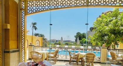 Jewel Howard Carter Hotel