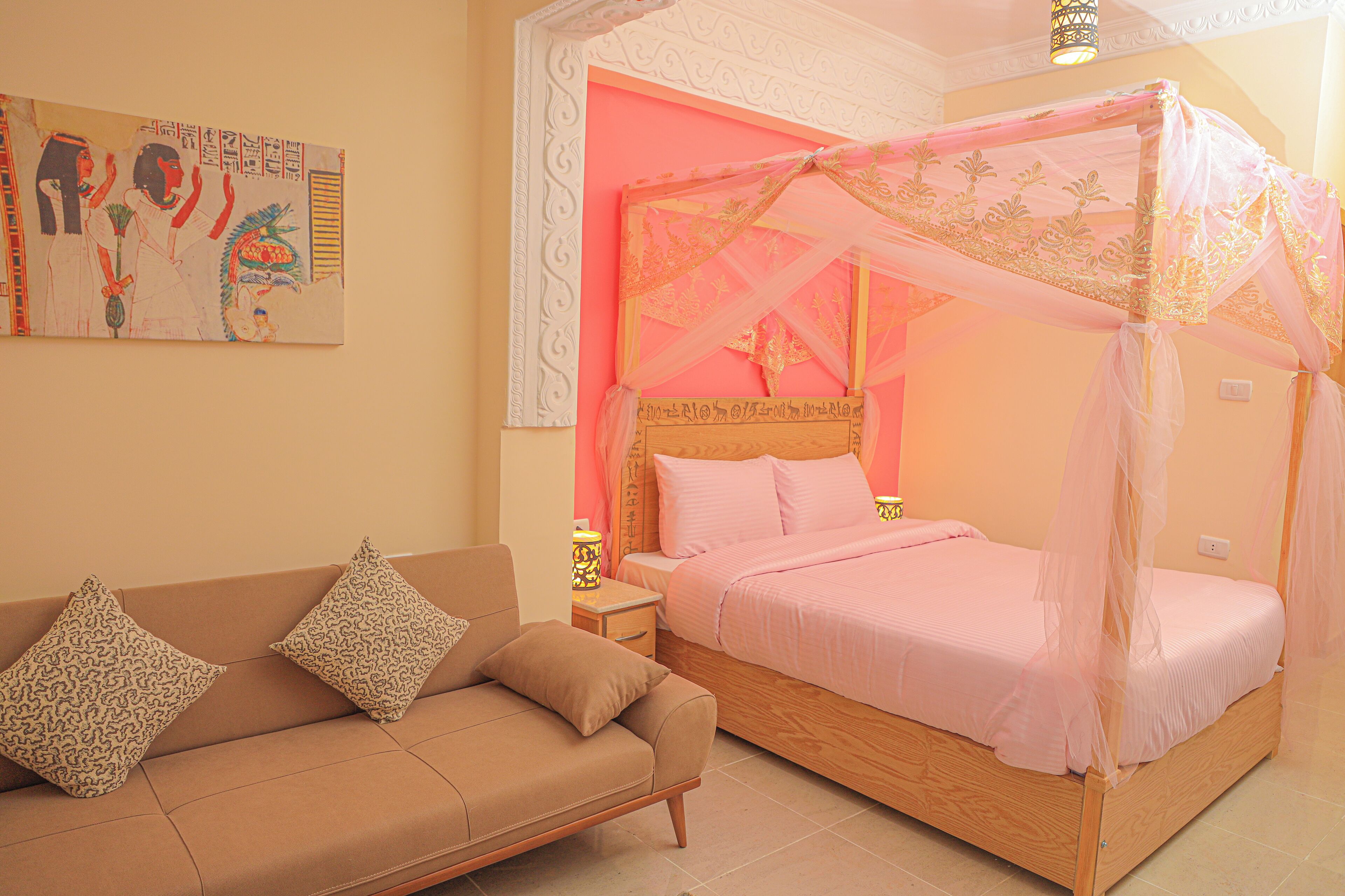 Suite estudio junior, no fumadores, vistas al río | Ropa de cama hipoalergénica, minibar, decoración individual